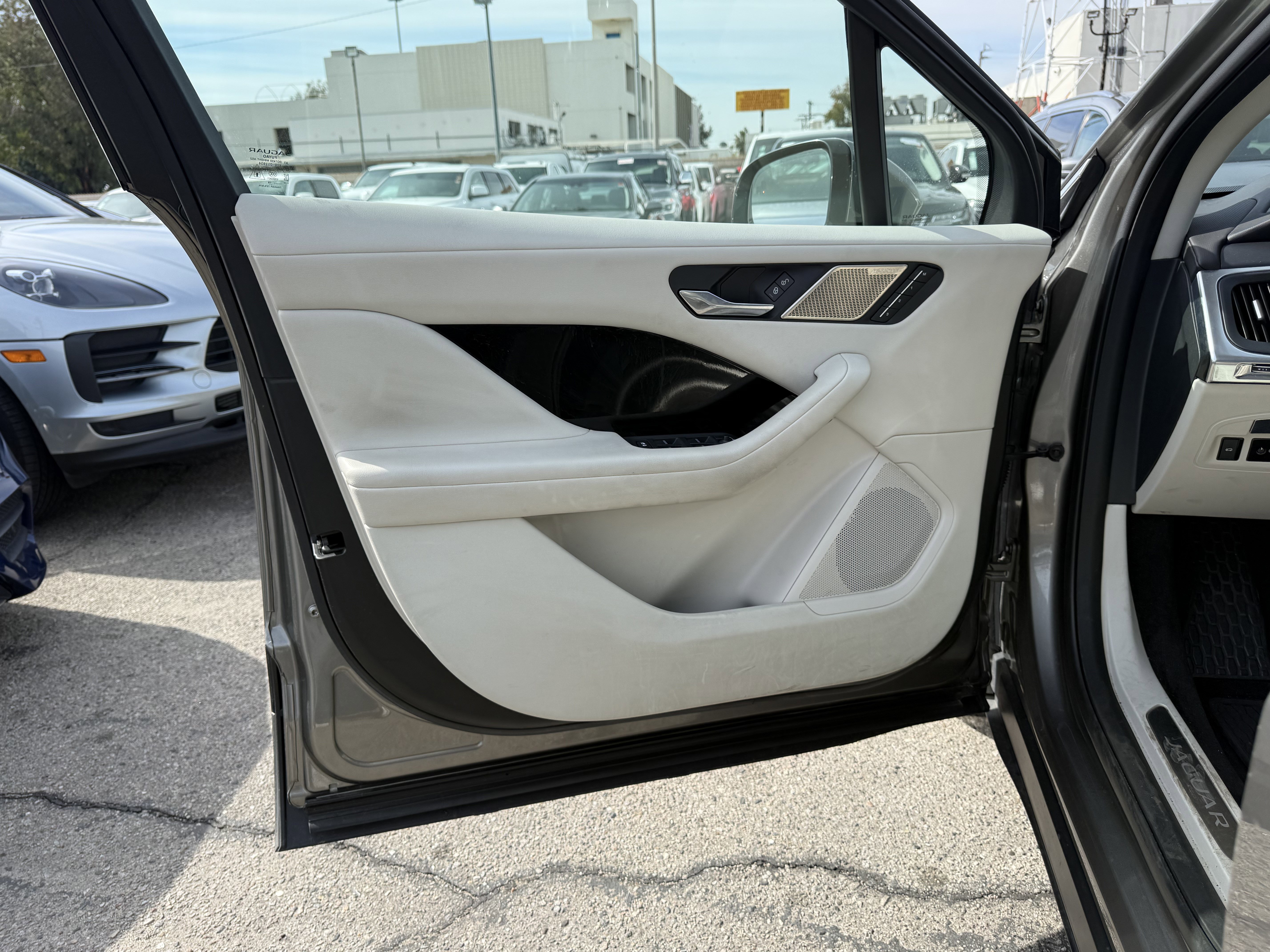 Used 2020 Jaguar I-PACE S image 19