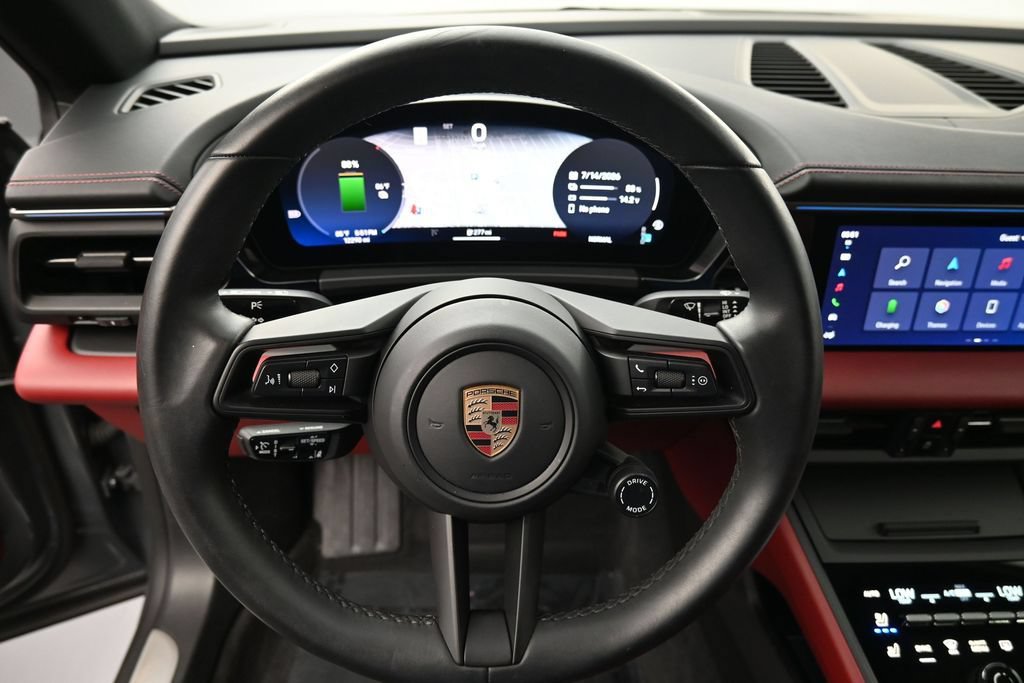 Certified 2025 Porsche Macan Electric RWD image 12