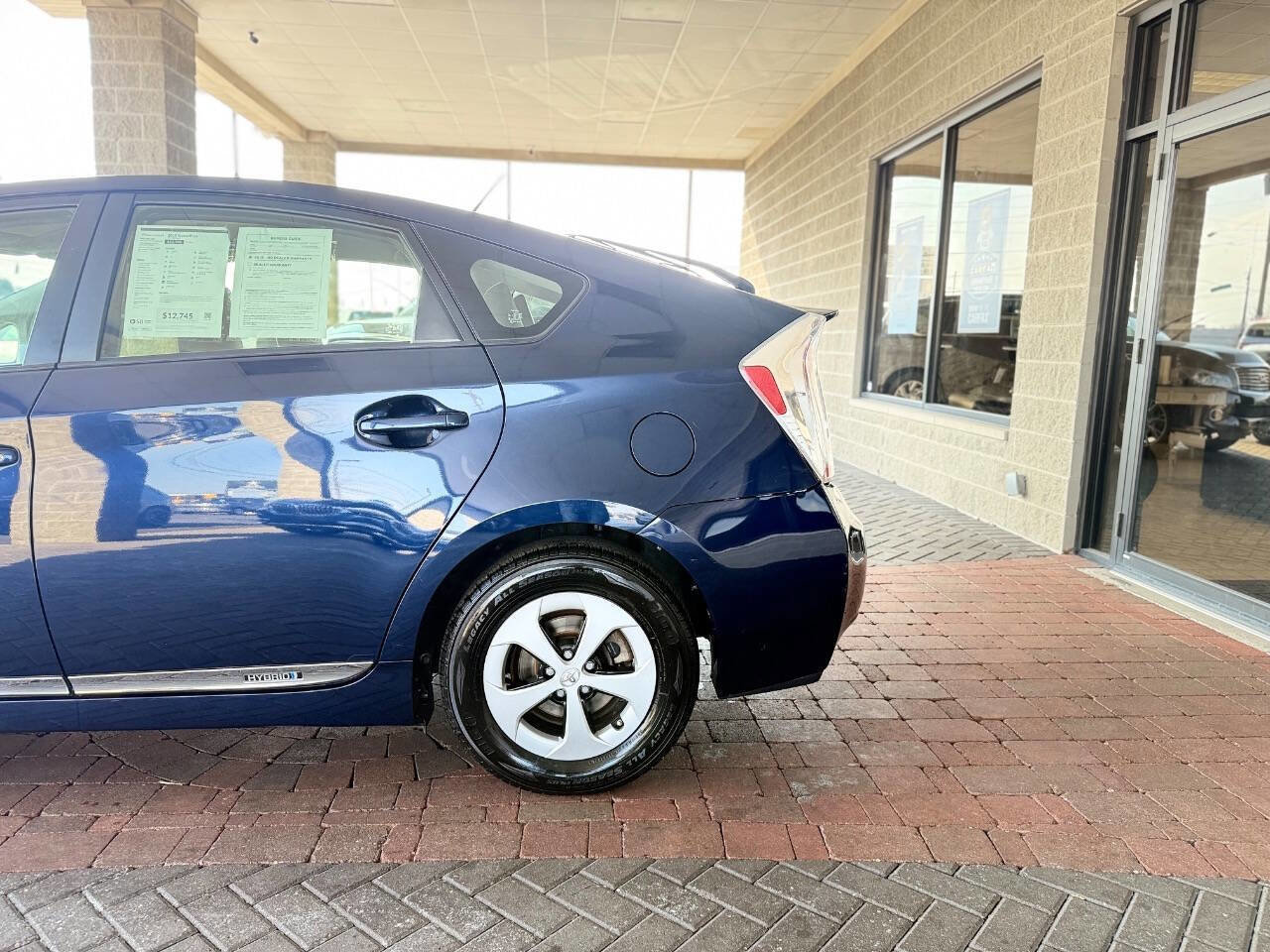 Used 2015 Toyota Prius Two FWD image 7