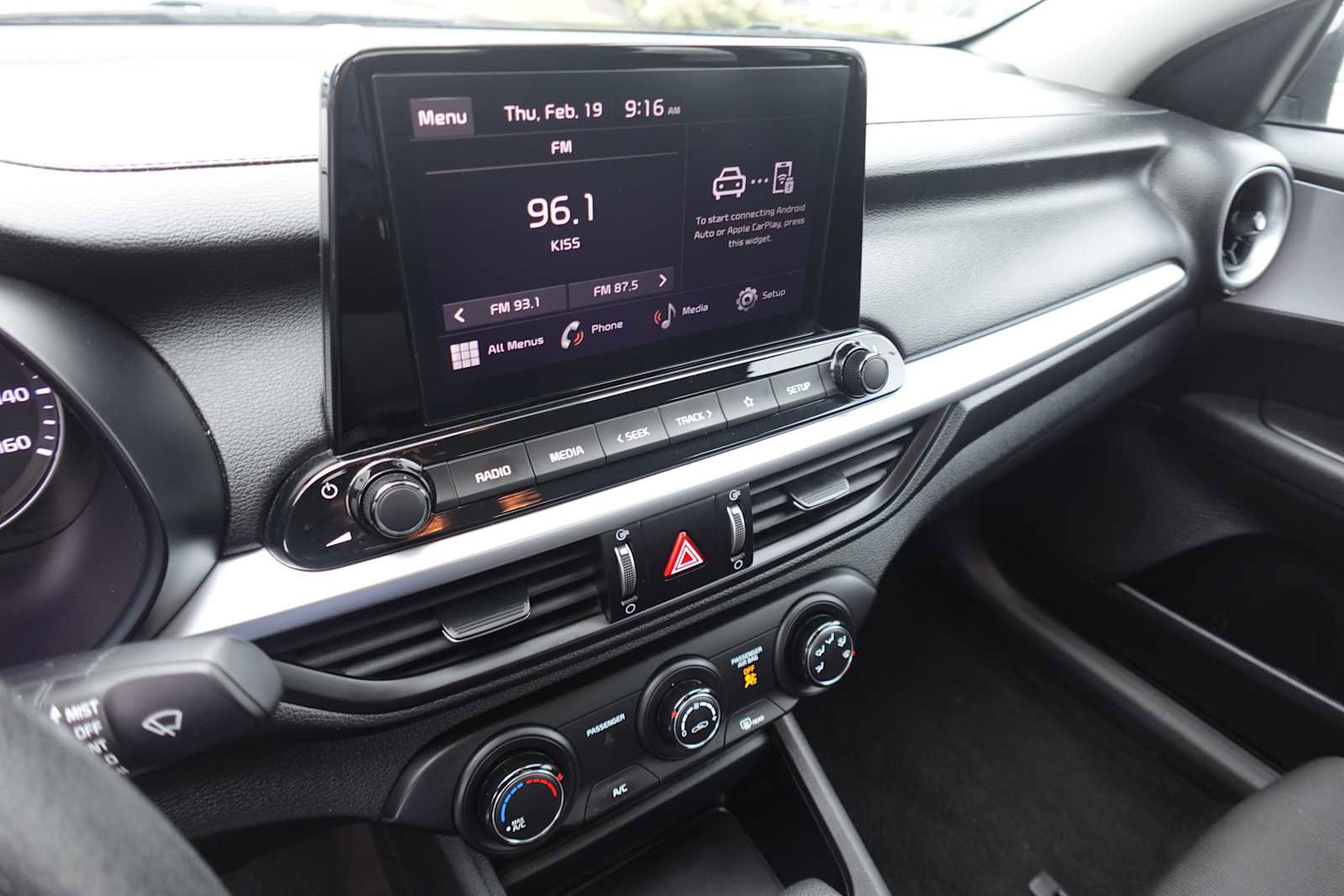 Used 2024 Kia Forte LXS image 17