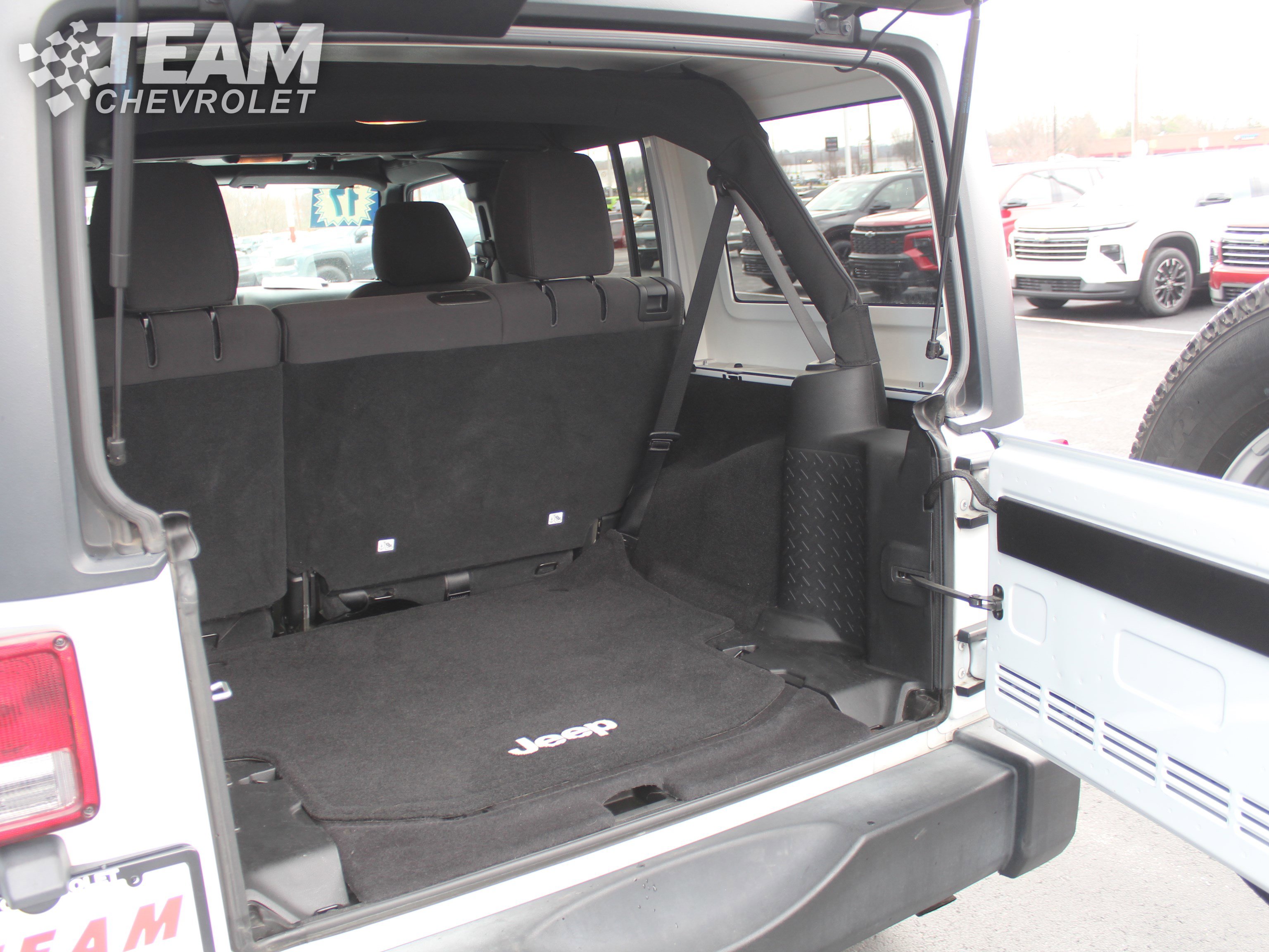 Used 2017 Jeep Wrangler Unlimited Sport w/ Quick Order Package 24S image 28