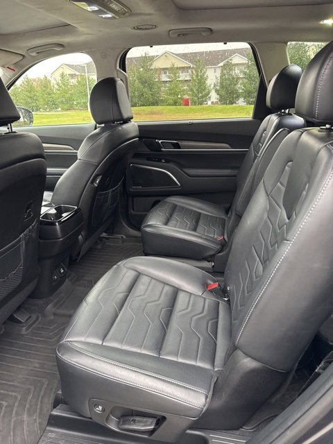 Used 2022 Kia Telluride SX w/ SX Prestige Package image 6