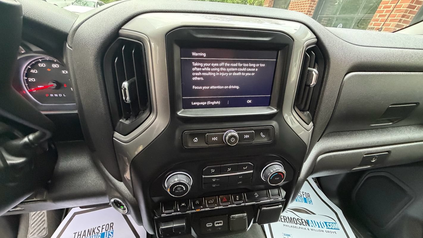 Used 2024 Chevrolet Silverado 1500 Custom Trail Boss w/ LPO, Dark Essentials Package AWD/4WD image 12