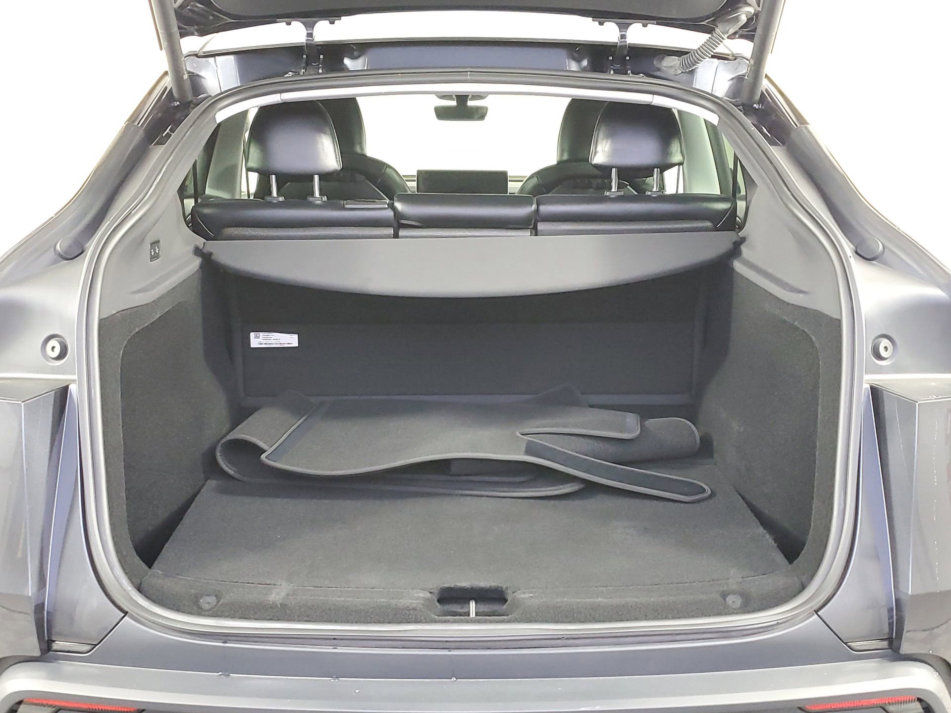 Used 2026 Tesla Model Y Long Range image 21