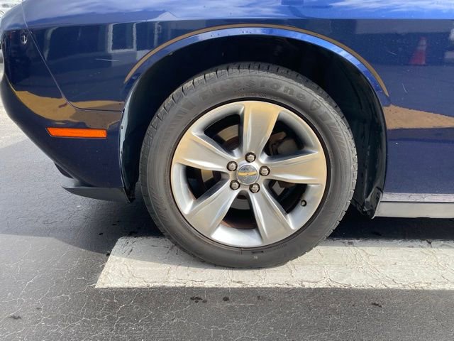 Used 2016 Dodge Challenger SXT image 12