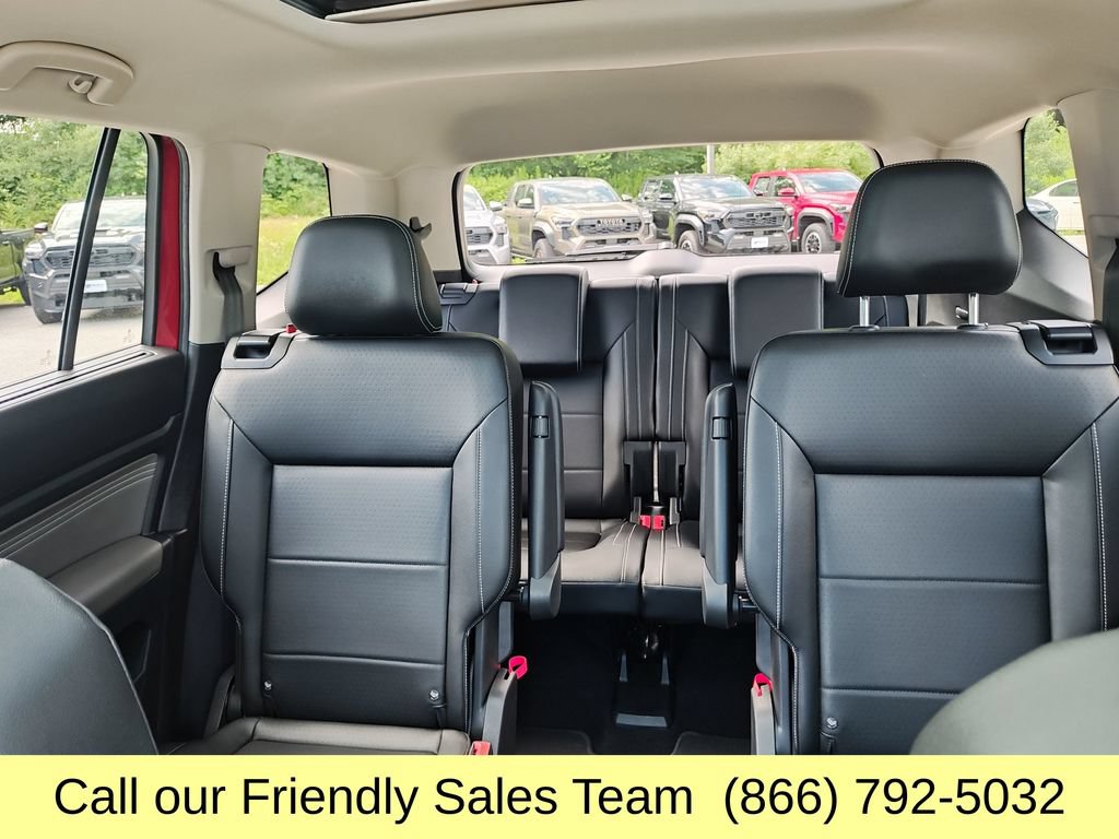 Used 2022 Volkswagen Atlas SEL R-Line AWD/4WD image 29