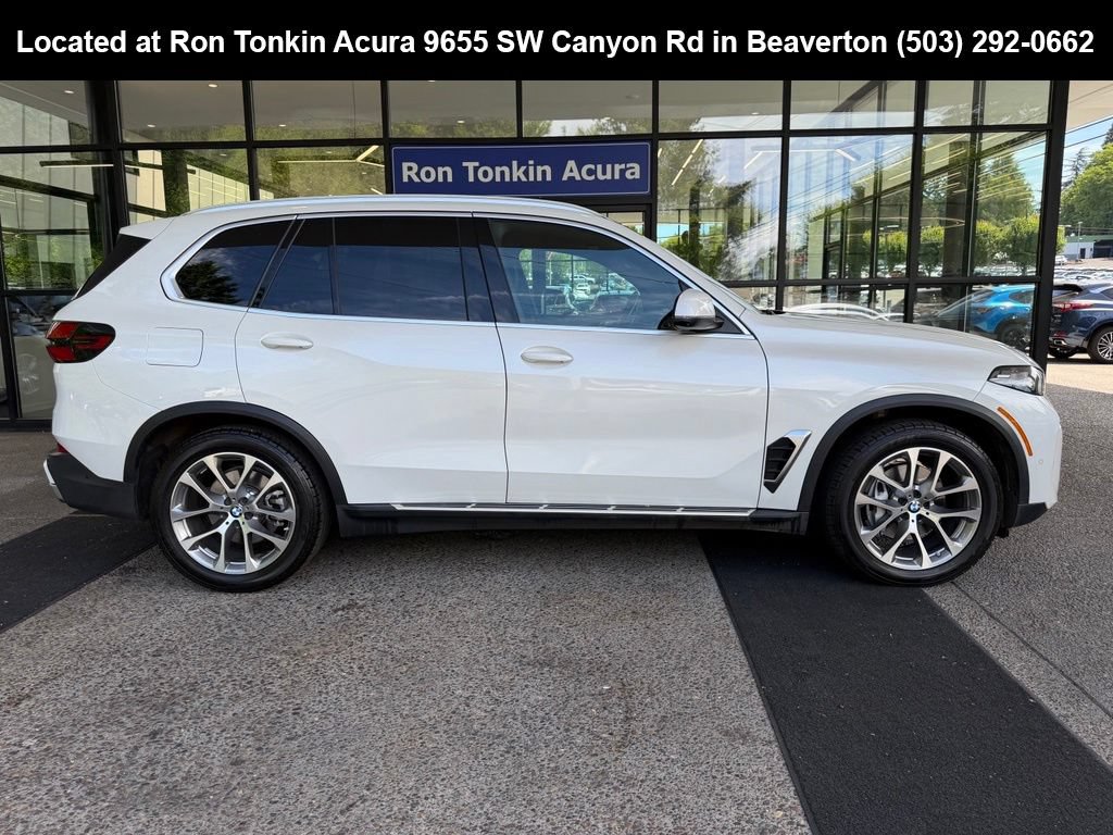 Used 2024 BMW X5 xDrive40i AWD/4WD image 8