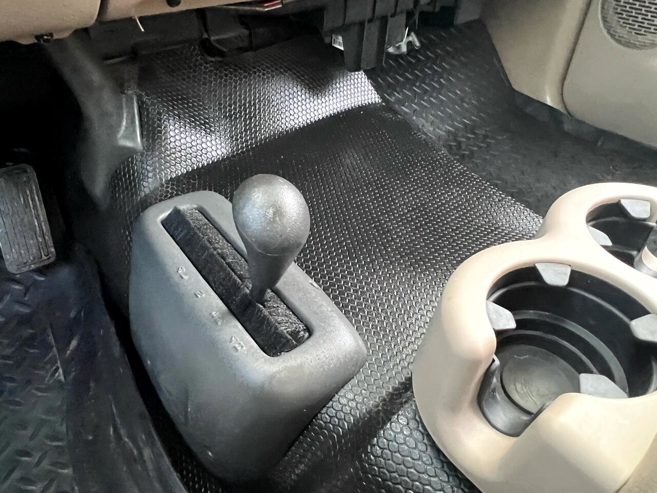 Used 2004 Chevrolet Silverado 2500 W/T image 39