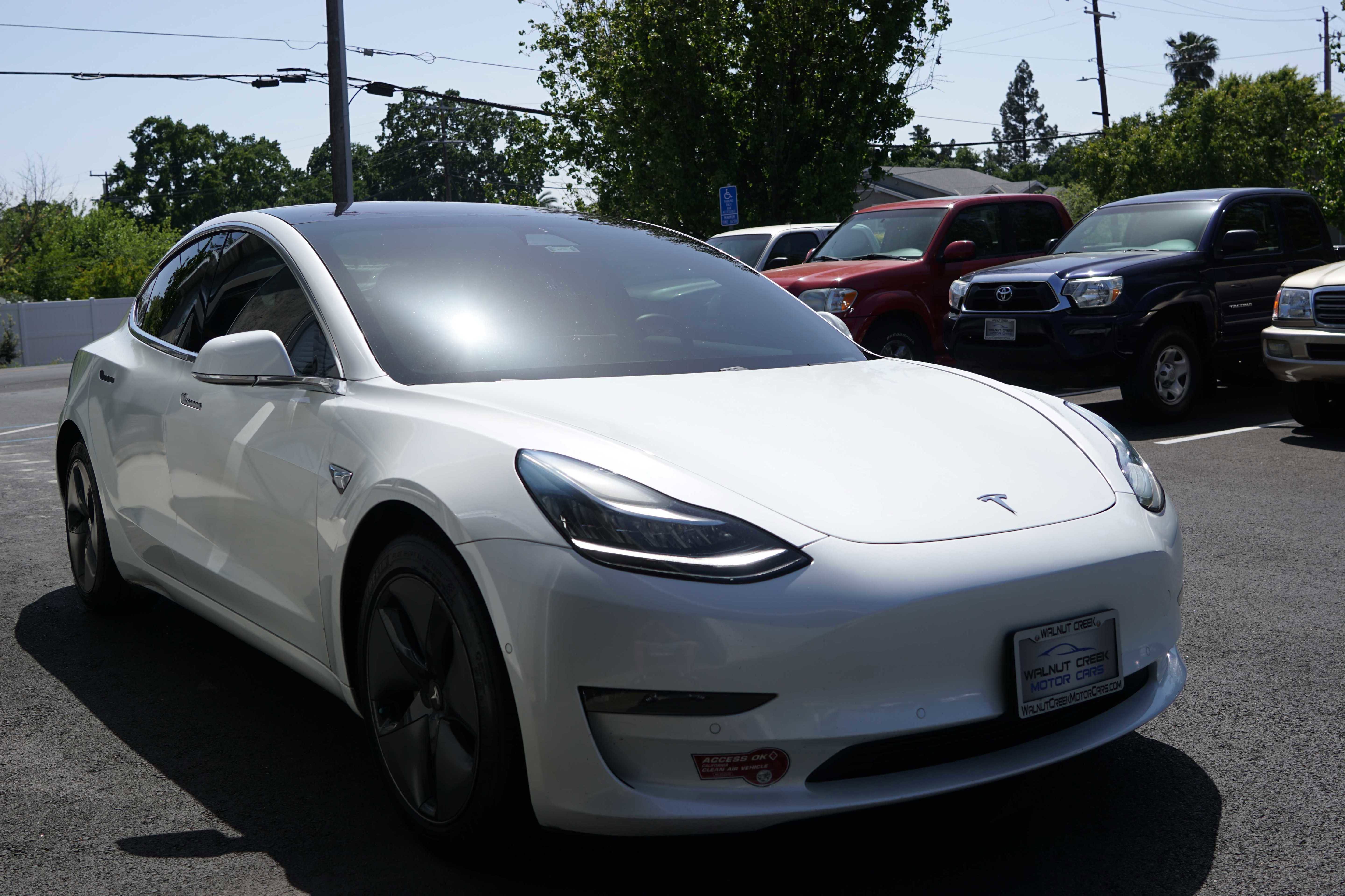 Used 2020 Tesla Model 3 Long Range image 8