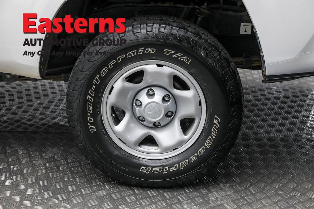 Used 2021 Toyota Tacoma SR image 8