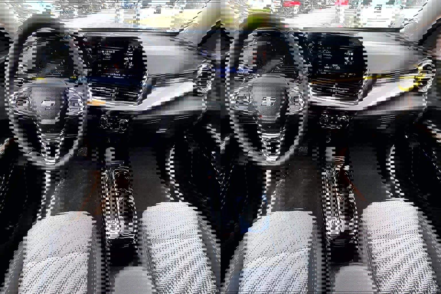 Used 2026 Chevrolet Trax LT w/ Driver Confidence Package image 14