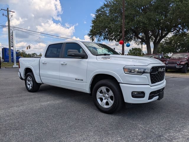 Used 2025 RAM 1500 Big Horn AWD/4WD image 3