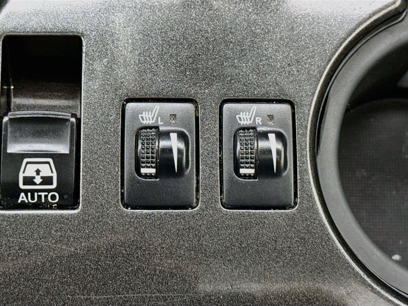 Used 2016 Toyota 4Runner Trail AWD/4WD image 8