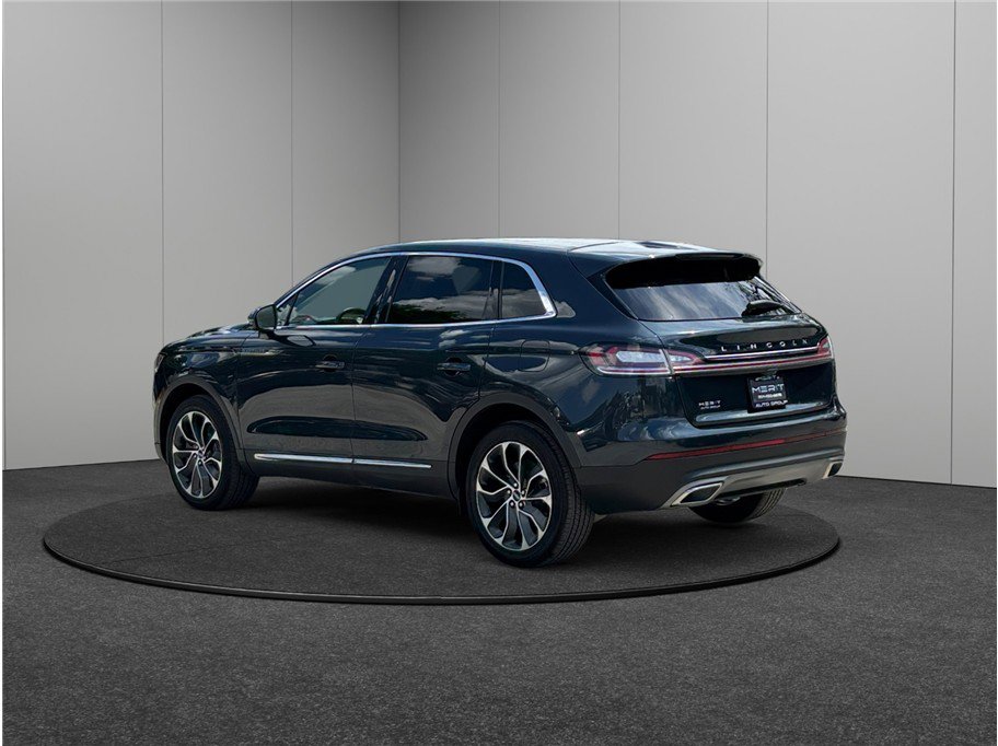 Used 2021 Lincoln Nautilus Reserve image 7