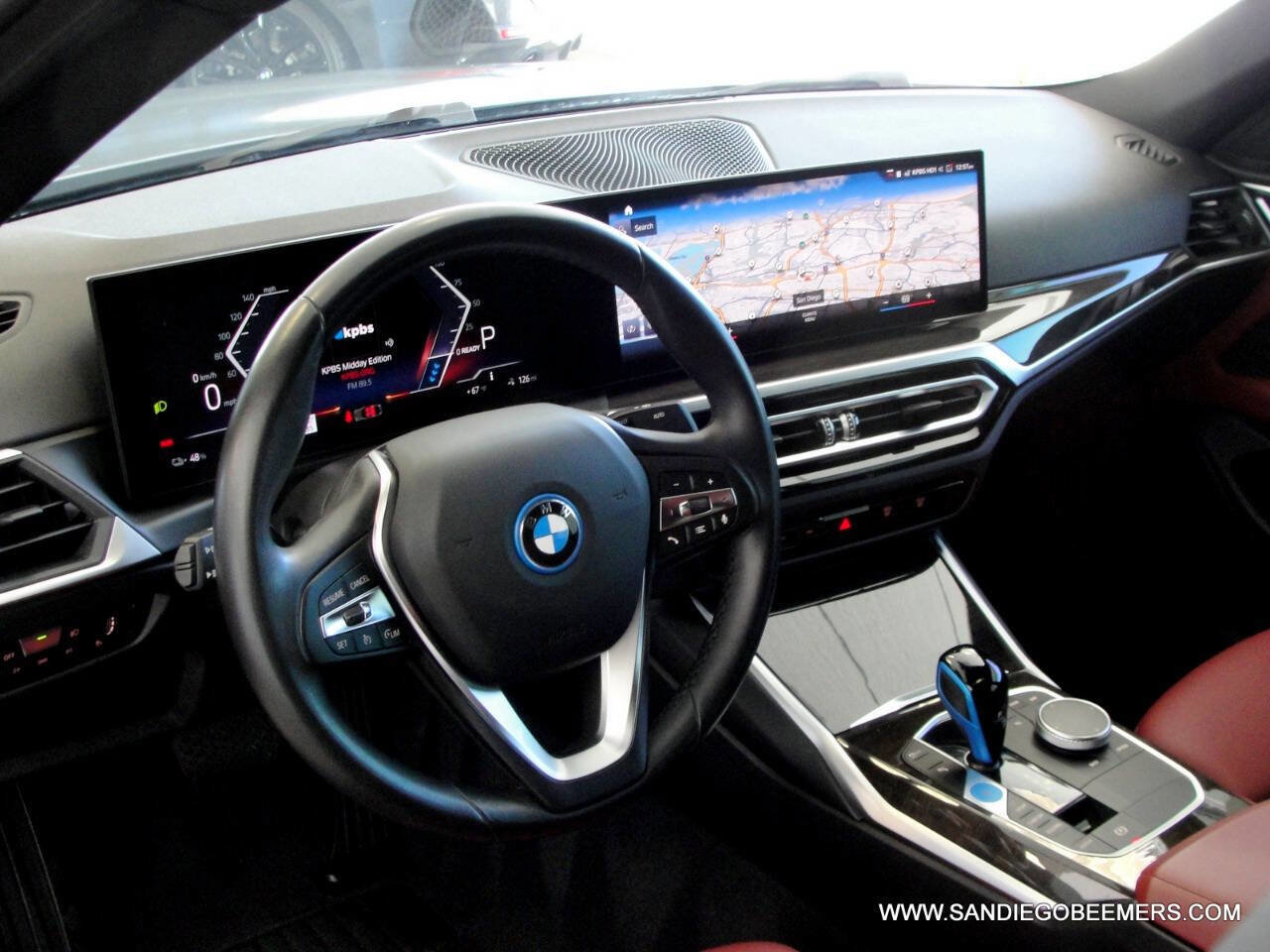 Used 2023 BMW i4 eDrive40 image 27