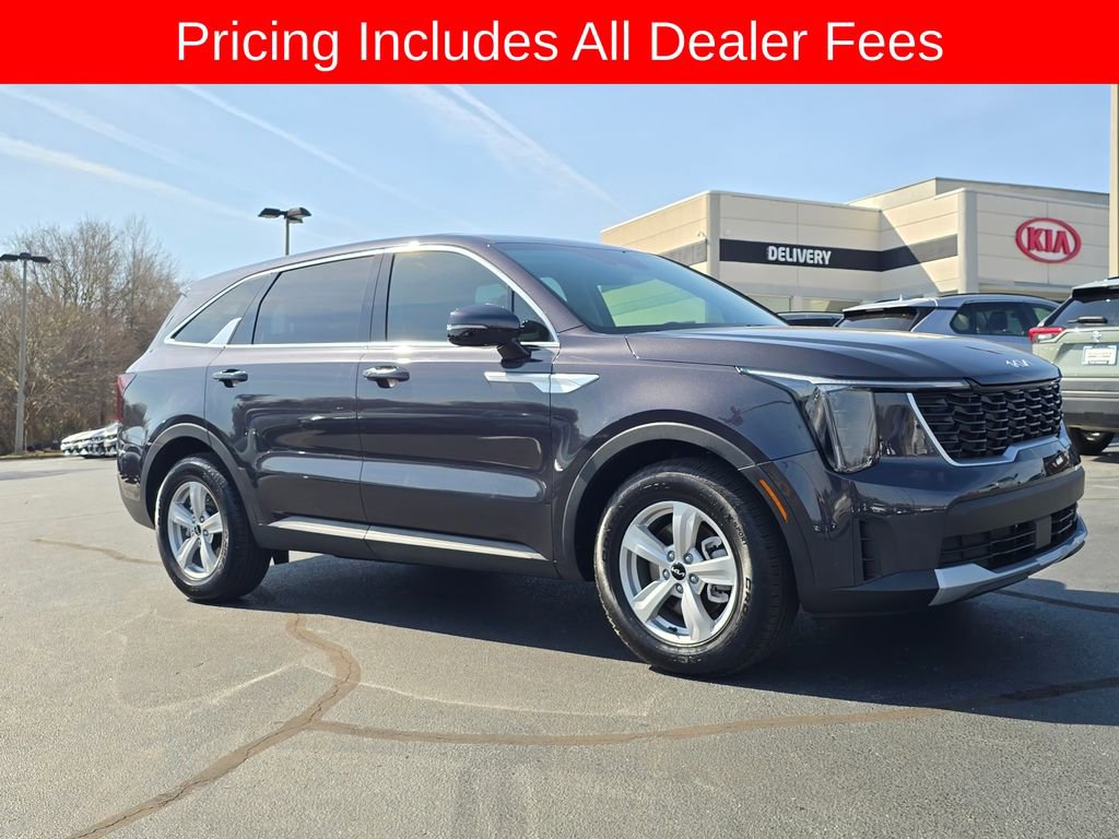Certified 2025 Kia Sorento LX FWD image 1
