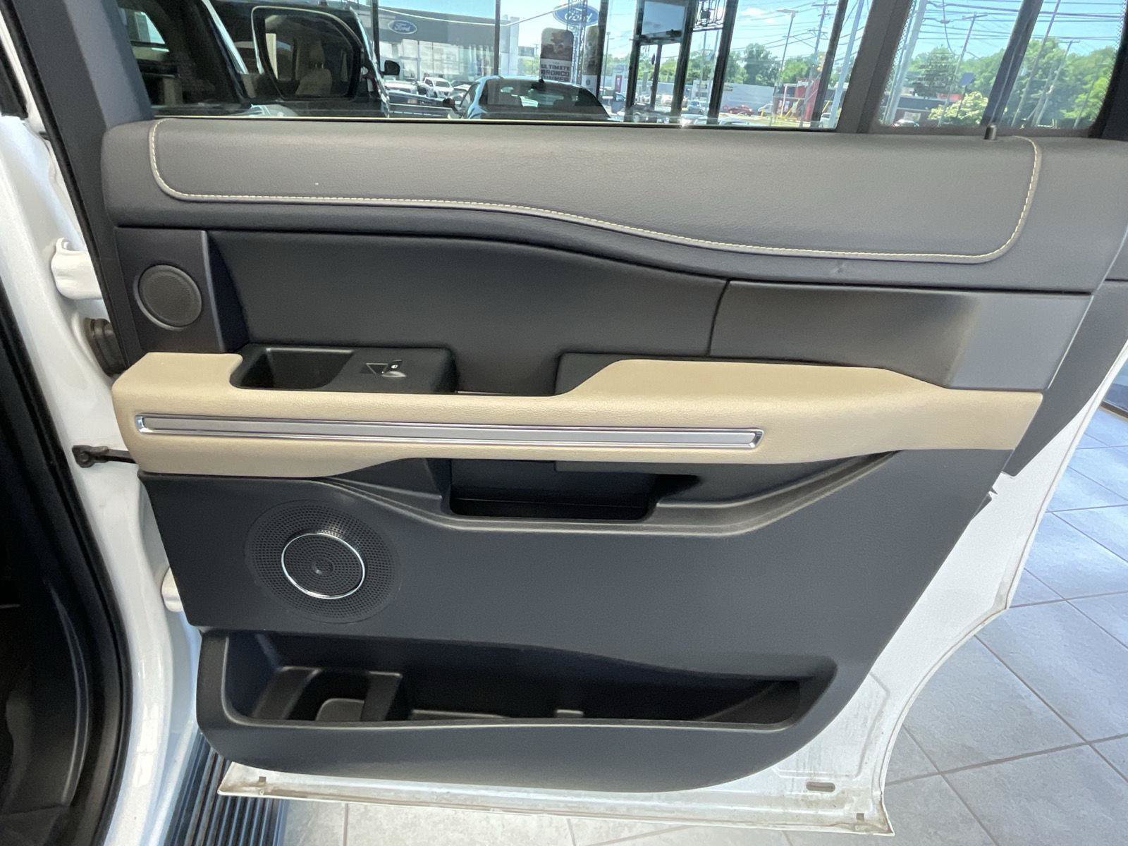 Used 2024 Ford Expedition Max Limited AWD/4WD image 26