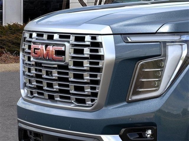 New 2026 GMC Yukon XL Denali w/ Denali Reserve Package image 13