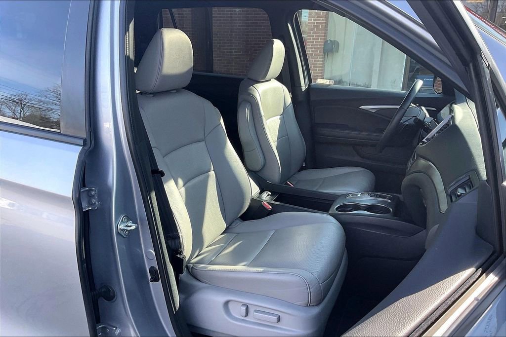 Used 2023 Honda Passport EX-L image 7