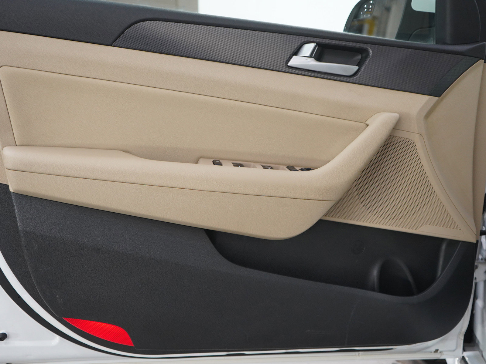 Used 2015 Hyundai Sonata Sport FWD image 17