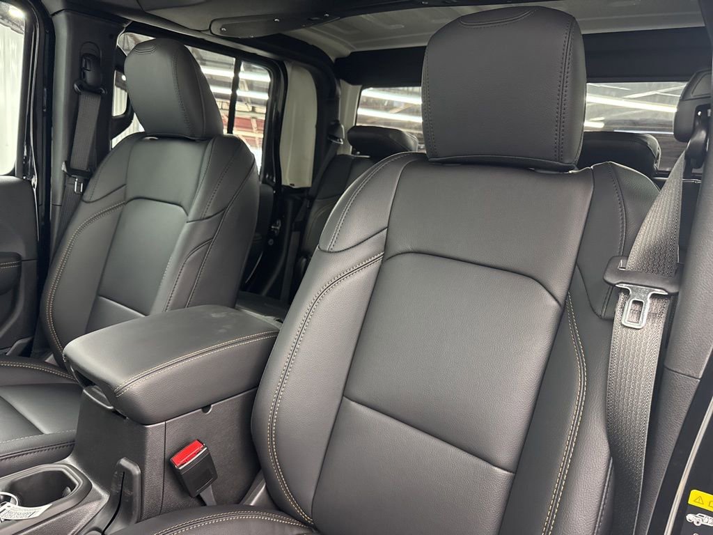New 2026 Jeep Gladiator Sport image 17