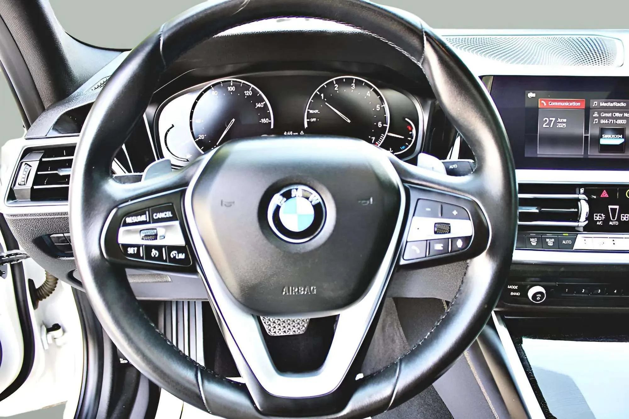 Used 2020 BMW 330i Sedan w/ Driving Assistance Package RWD image 8