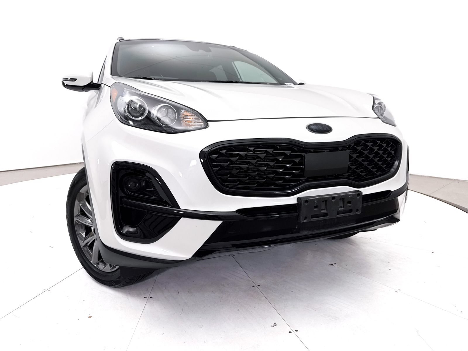 Certified 2022 Kia Sportage Nightfall Edition w/ Nighfall AWD Premium Package image 6