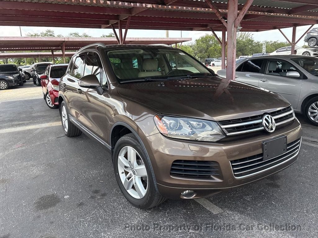 Used 2012 Volkswagen Touareg VR6 AWD/4WD image 2