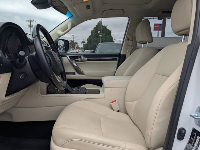 Used 2021 Lexus GX 460 Premium w/ Accessory Package image 22