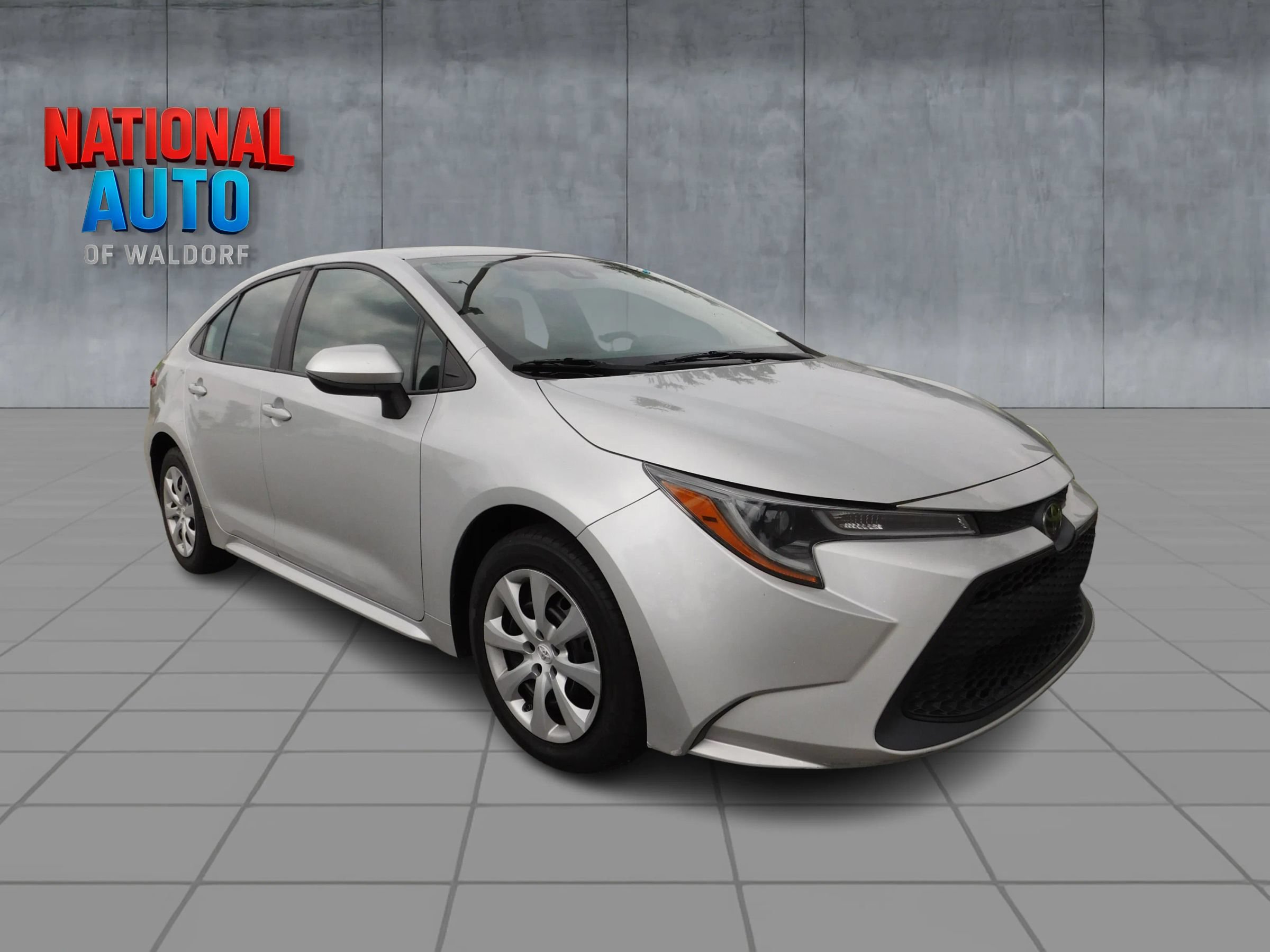 Used 2022 Toyota Corolla LE FWD image 1