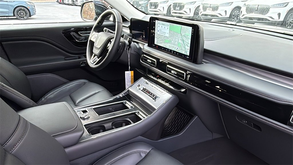 New 2026 Lincoln Aviator AWD image 5