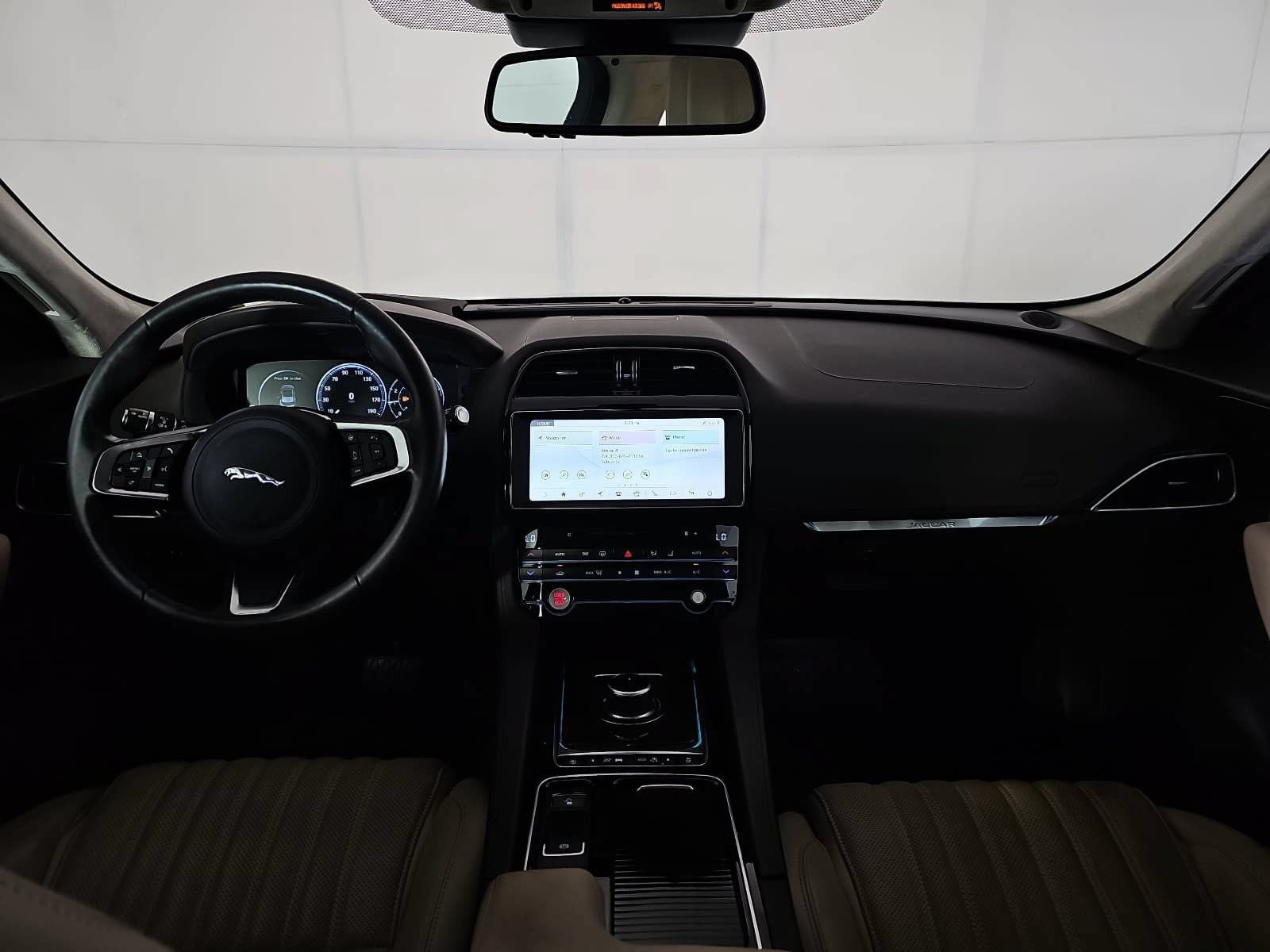 Used 2018 Jaguar F-PACE Portfolio AWD/4WD image 11