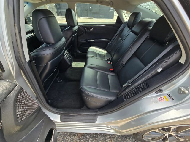Used 2018 Toyota Avalon XLE Plus FWD image 12
