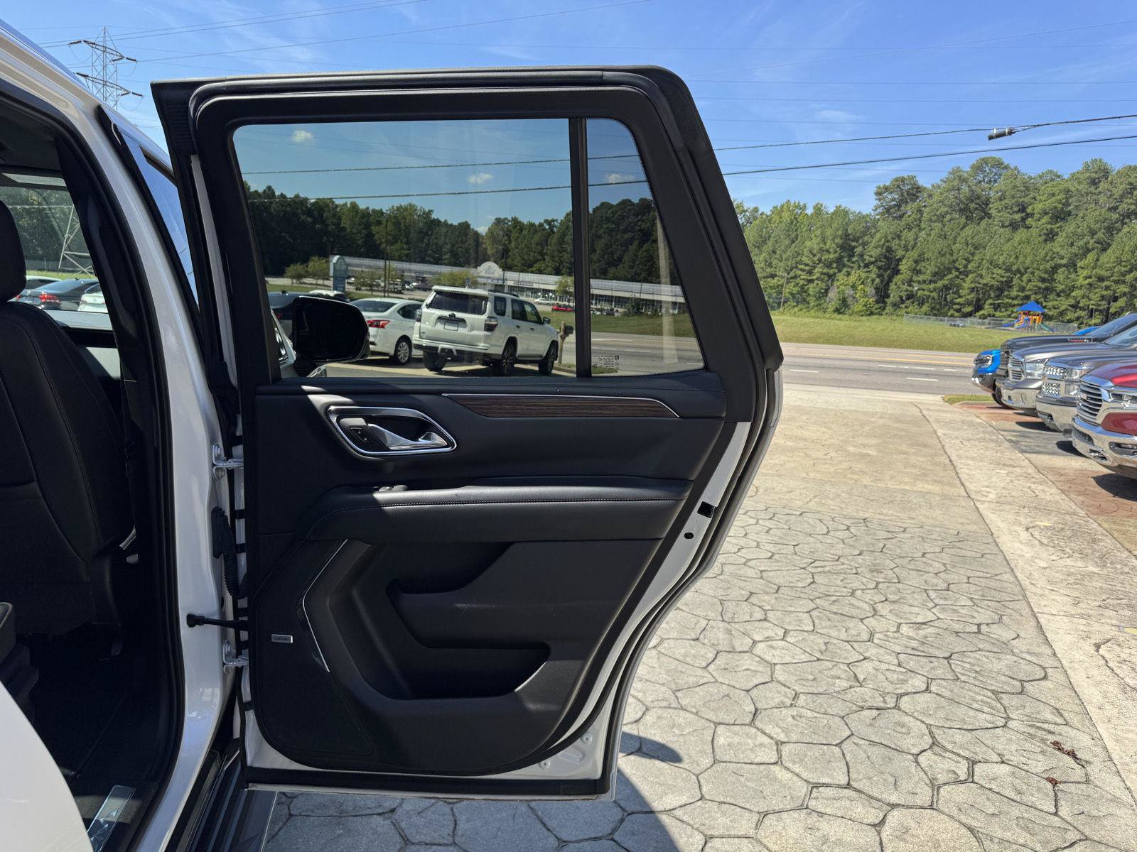 Used 2021 Chevrolet Tahoe High Country AWD/4WD image 19