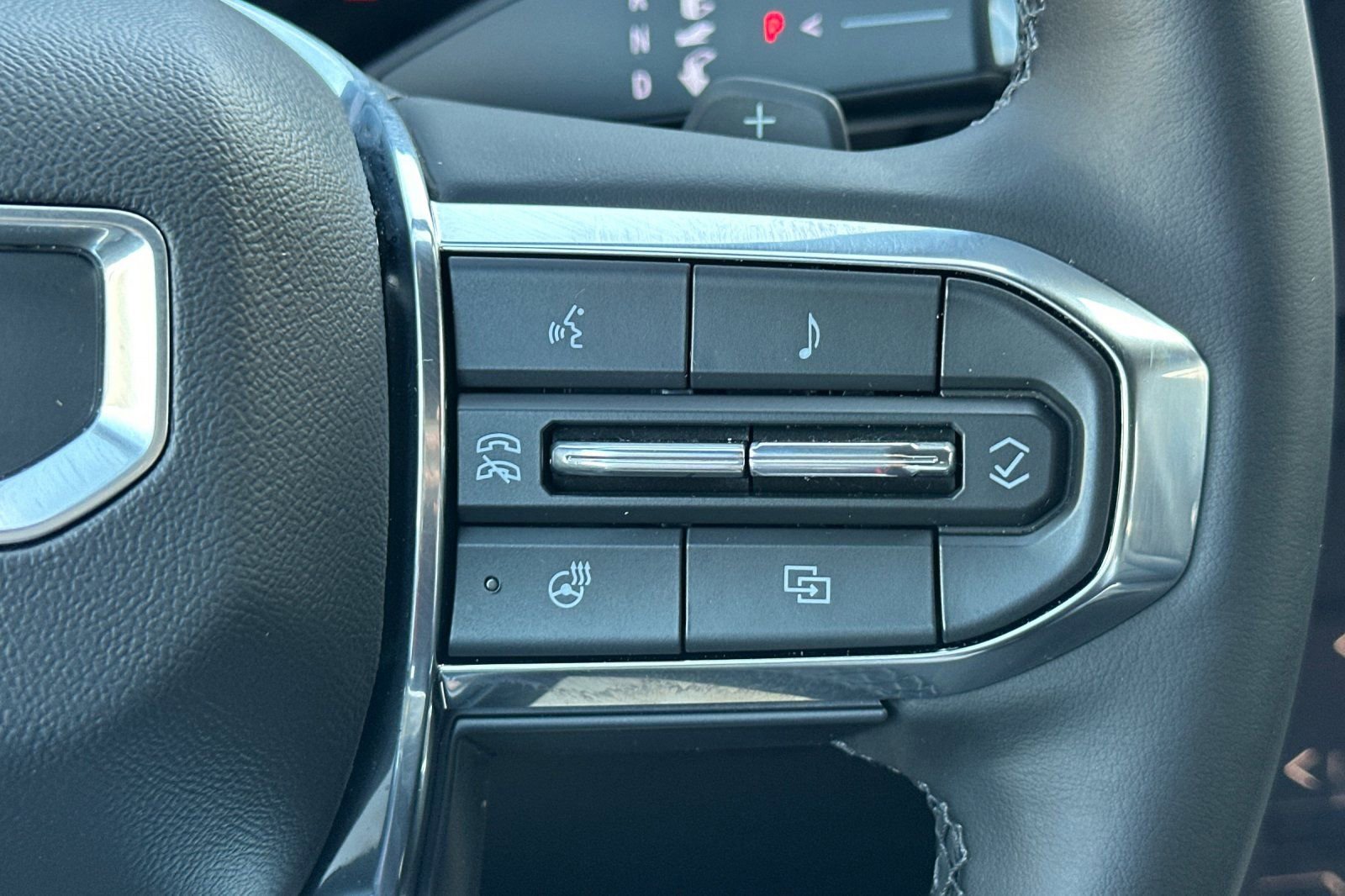 Used 2026 GMC Terrain Elevation w/ Elevation Premium Package FWD image 33