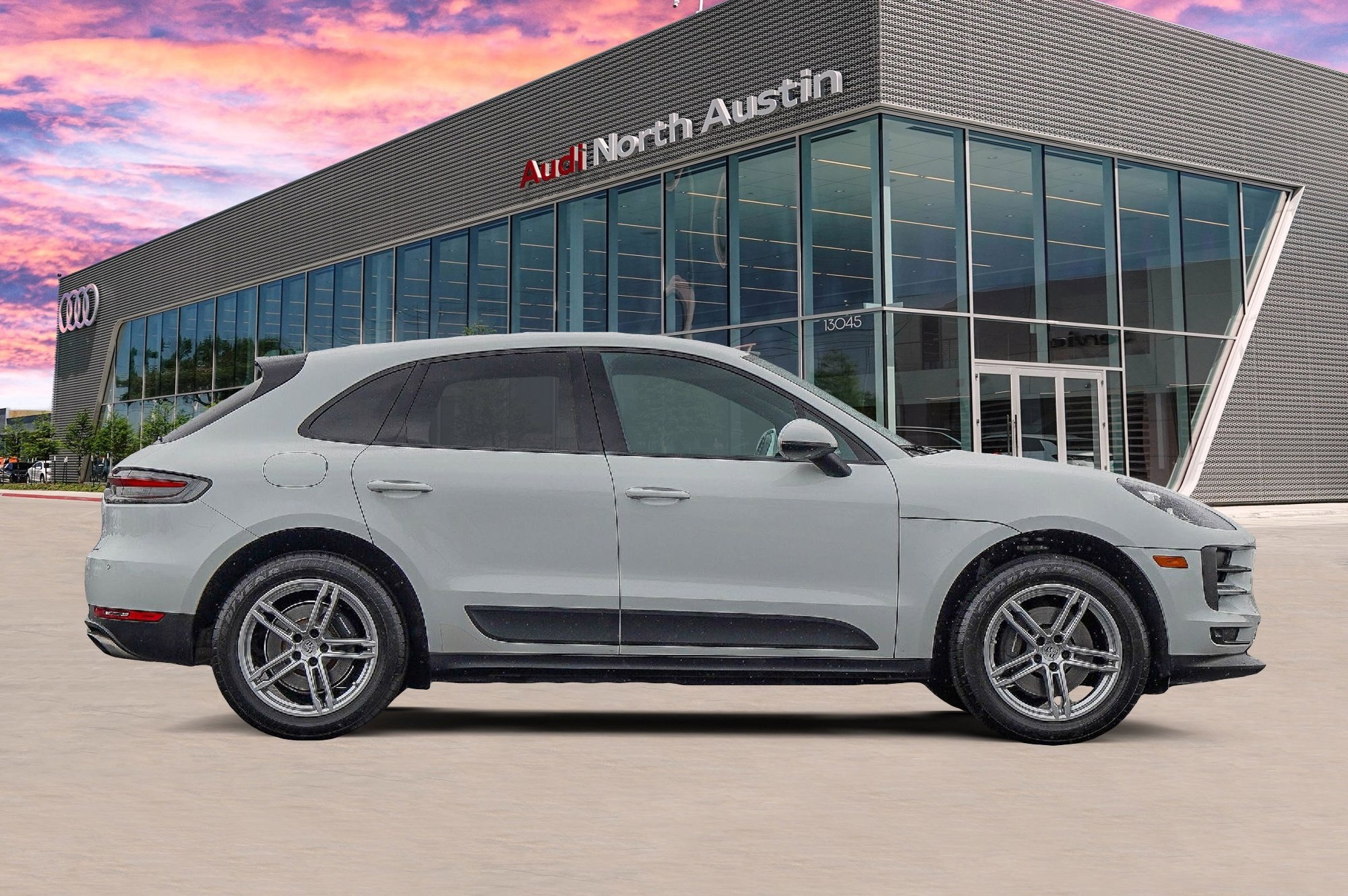 Used 2020 Porsche Macan image 3