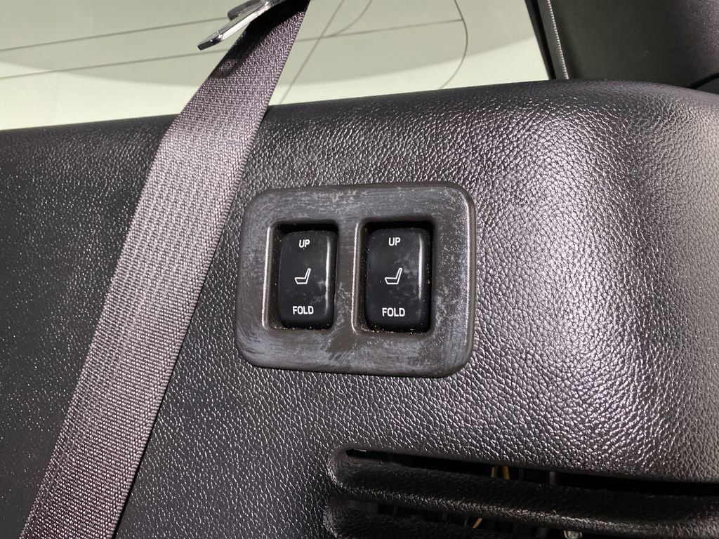 Used 2013 Ford Expedition Limited image 29