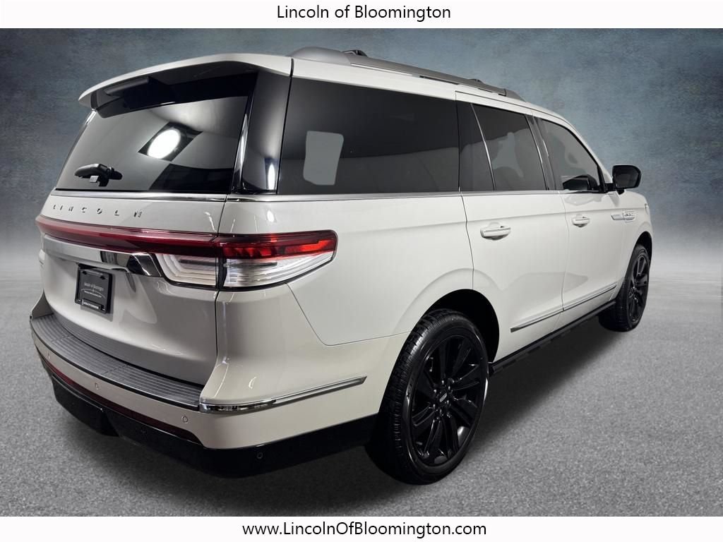 Certified 2023 Lincoln Navigator Reserve AWD/4WD image 7