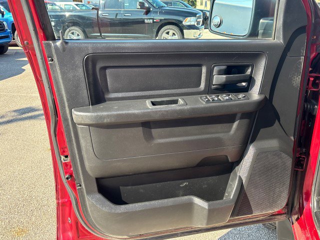Used 2014 RAM 1500 Express image 10
