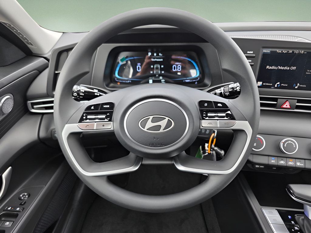 New 2026 Hyundai Elantra SE w/ Cargo Package FWD image 16