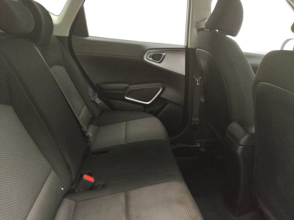 Used 2022 Kia Soul LX FWD image 19