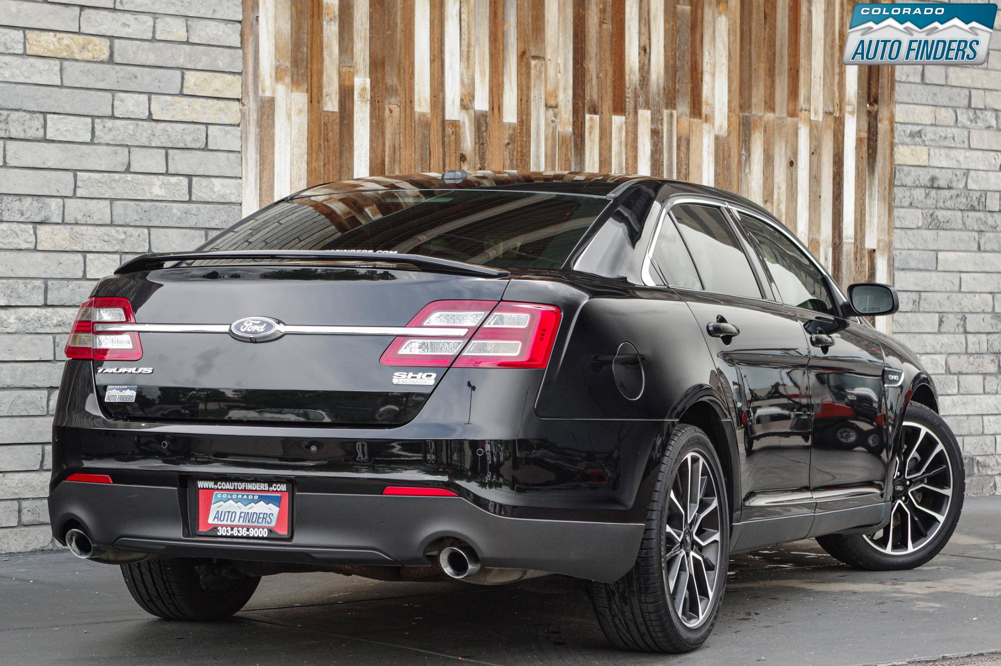 Used 2018 Ford Taurus SHO w/ Driver Assist Package AWD/4WD image 7