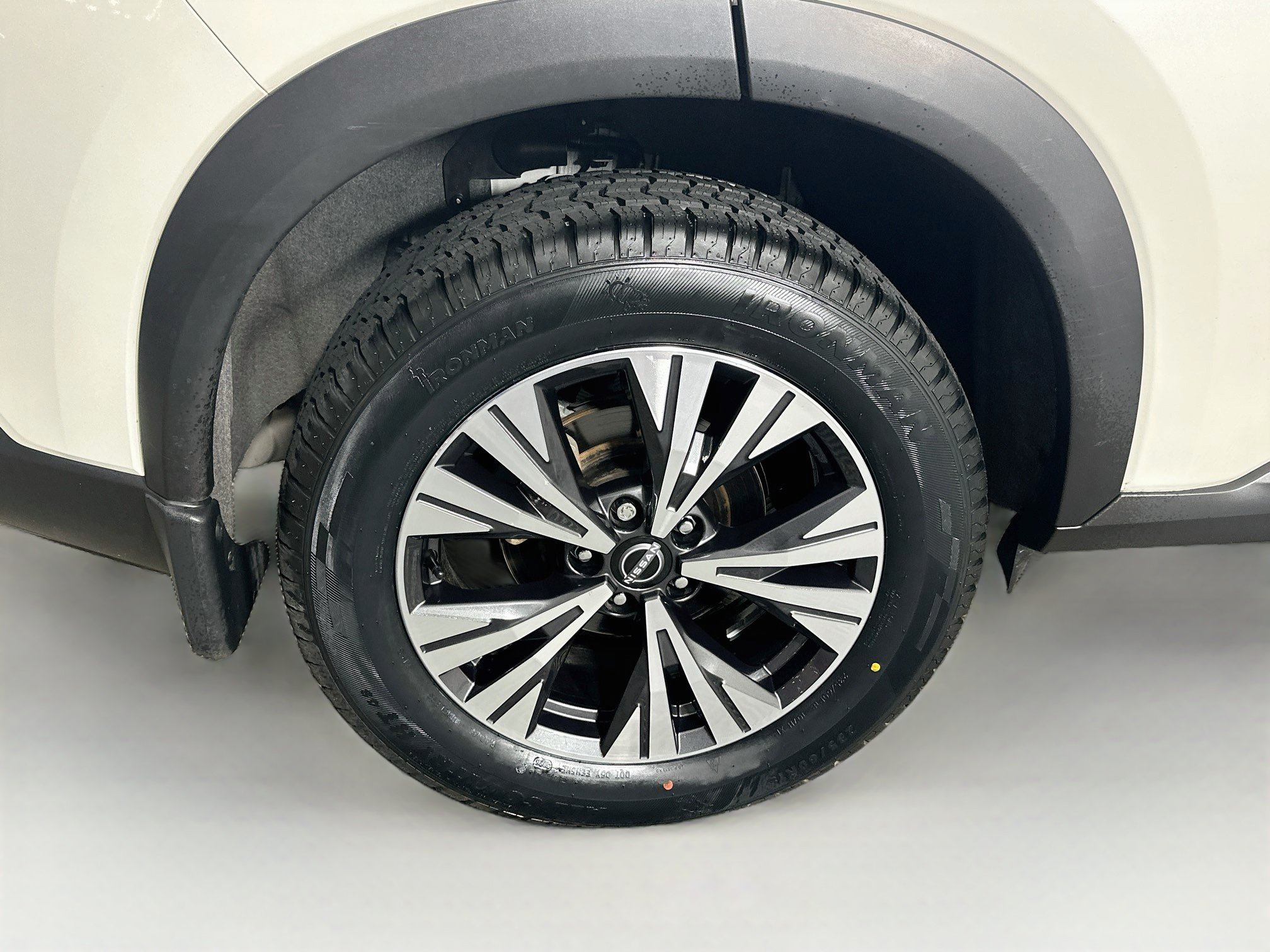 Used 2023 Nissan Rogue SV FWD image 11