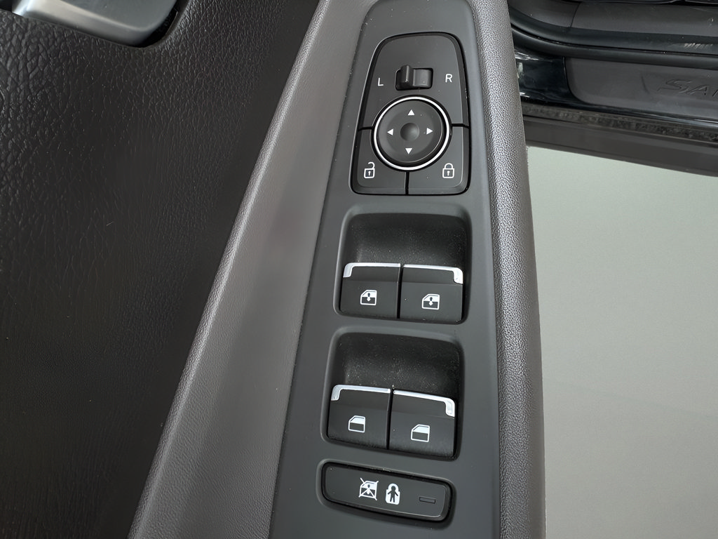 Used 2020 Hyundai Santa Fe SEL FWD image 13
