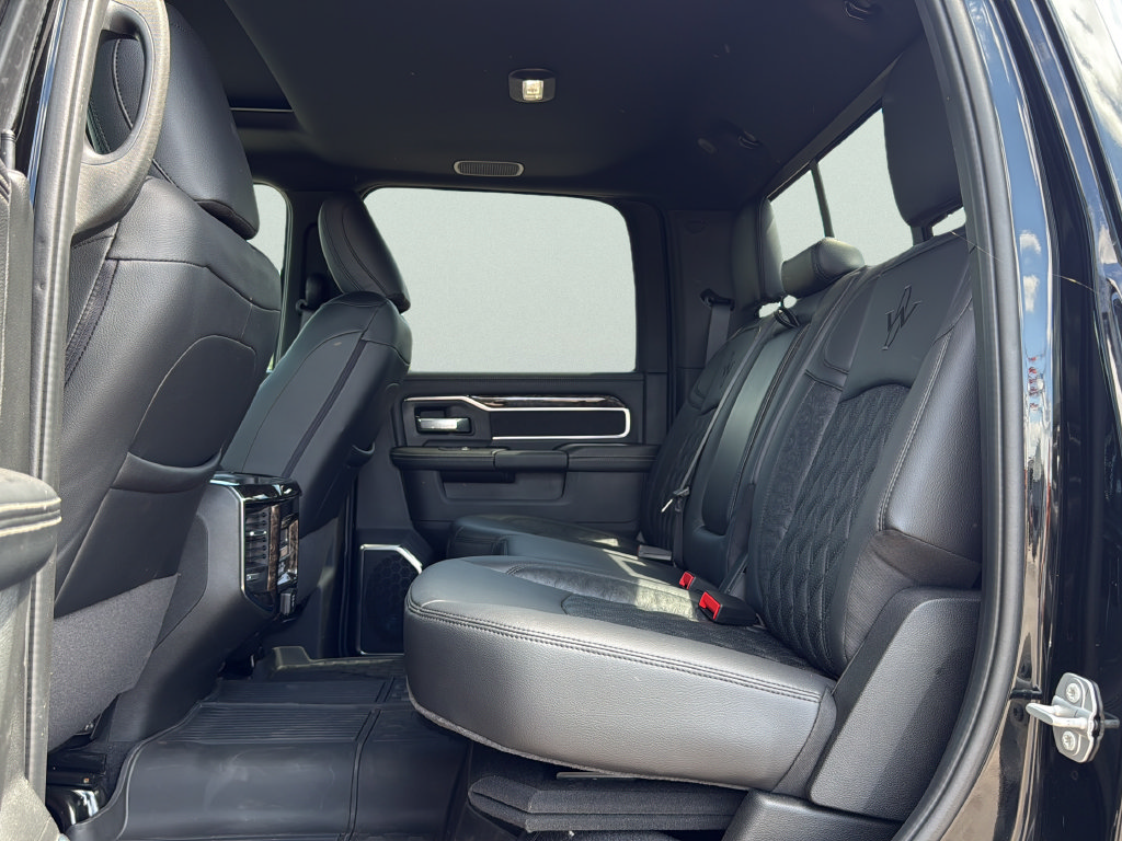 New 2025 RAM 3500 Laramie w/ Night Edition AWD/4WD image 16