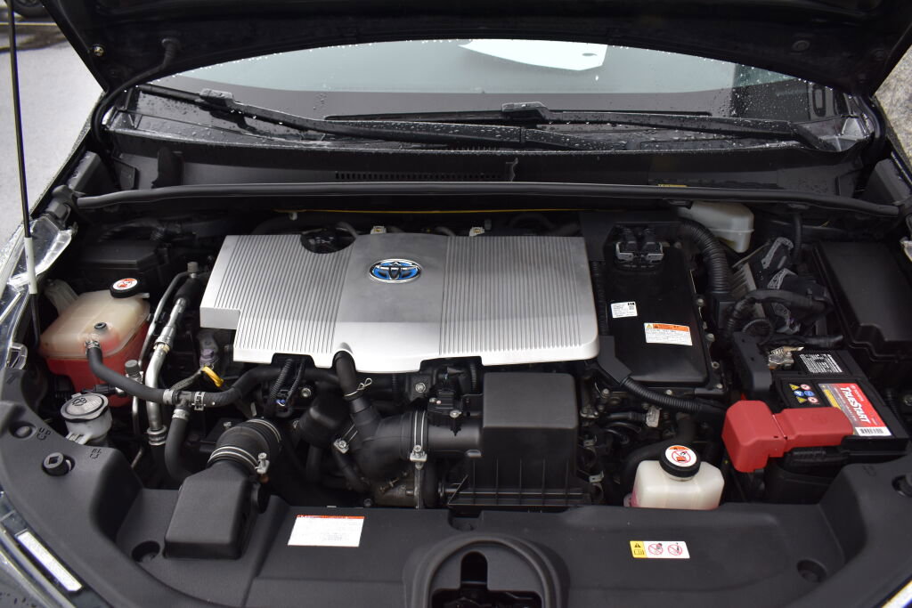 Used 2017 Toyota Prius Two w/ Prius Two Safety Plus Package FWD image 27