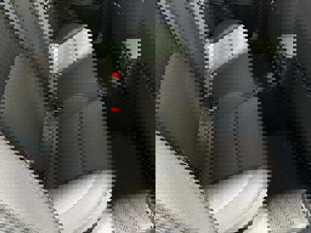 Used 2025 Toyota Camry LE image 53