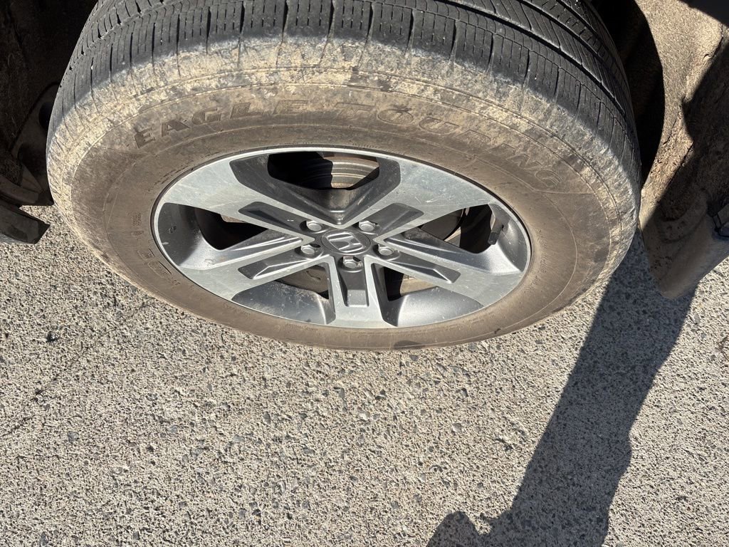 Used 2025 Honda Pilot EX-L image 10