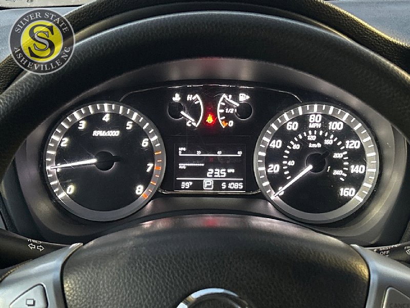 Used 2013 Nissan Sentra SV image 25