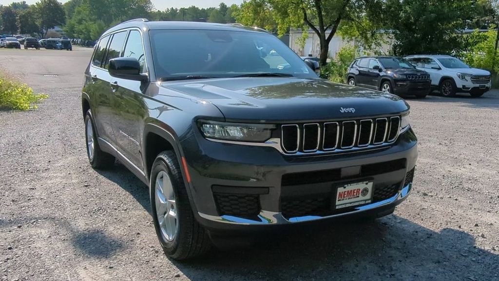 New 2025 Jeep Grand Cherokee L Laredo w/ Luxury Tech Group I image 6